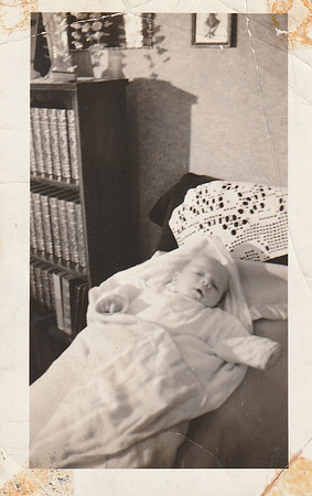 John R Compton 5 weeks Old-December 1937