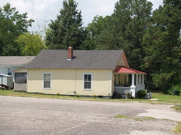 Aunt Carries house