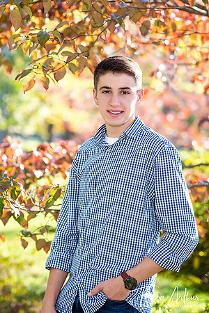 PROFESSIONAL HIGH SCHOOL SENIOR PORTRAIT PHOTOGRAPHERS IN NOVA AREA-OUTDOOR PHOTO SESSIONS-TERESA ARTHUR PHOTOGRAPHY