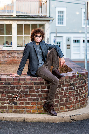 PROFESSIONAL HIGH SCHOOL SENIOR PORTRAIT SESSIONS BY TERESA ARTHUR PHOTOGRAPHY-FUN AND RELAXING SESSIONS FOR YOUR SENIOR