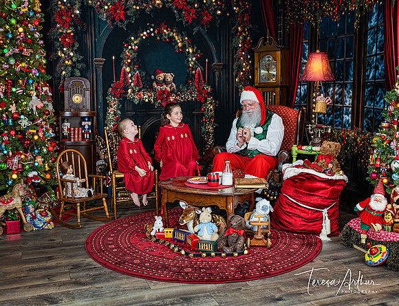 L-J-MOLTZ-SANTA 2025-10-Edit