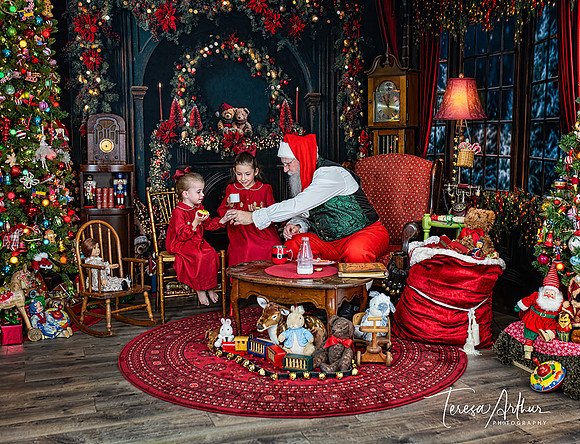 L-J-MOLTZ-SANTA 2025-13-Edit