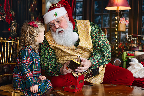 UHLER-M-SANTA-2025-180-Edit