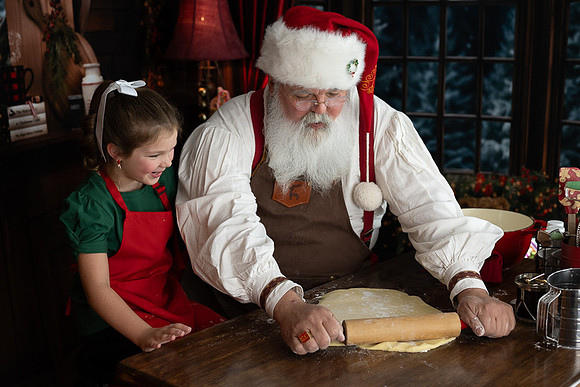 LEAR-GRACELYN-SANTA-2025-44