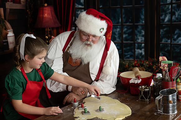 LEAR-GRACELYN-SANTA-2025-47