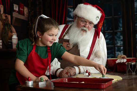 LEAR-GRACELYN-SANTA-2025-55