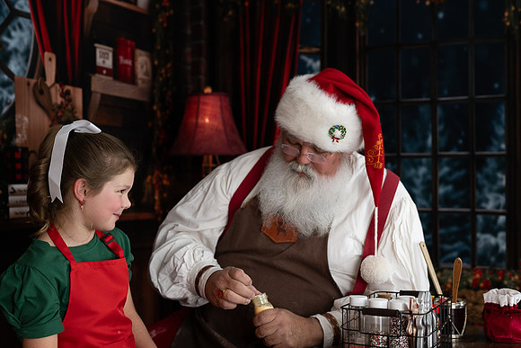 LEAR-GRACELYN-SANTA-2025-78
