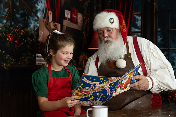 LEAR-GRACELYN-SANTA-2025-134