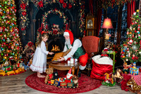 LESTER-SOPHIA-SANTA-2025-1