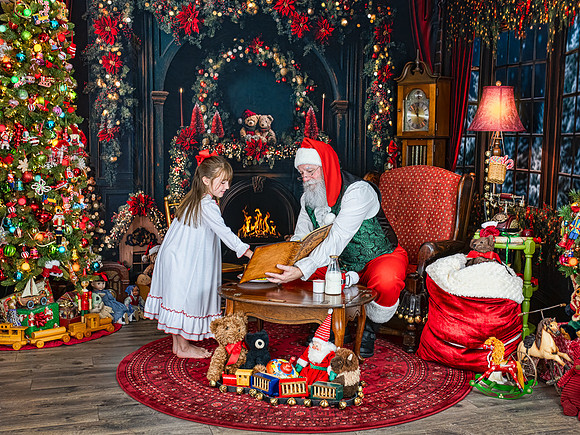 LESTER-SOPHIA-SANTA-2025-2