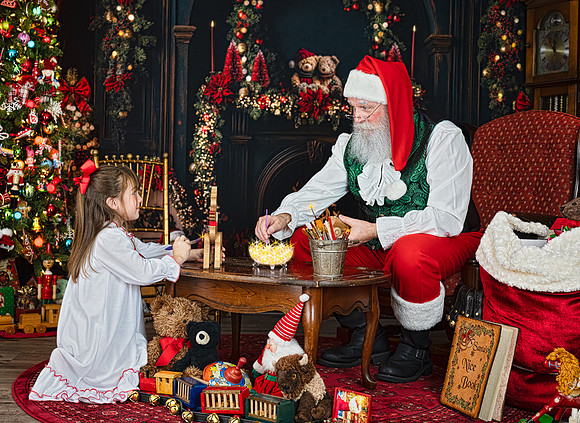LESTER-SOPHIA-SANTA-2025-6