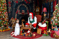 LESTER-SOPHIA-SANTA-2025-10