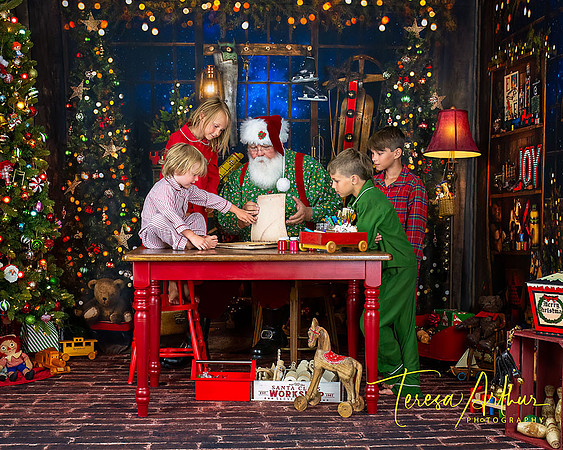 SANTA PICTURES IN WARRENTON VIRGINIA 2023 BY TERESA ARTHUR PHOTOGRAPHY