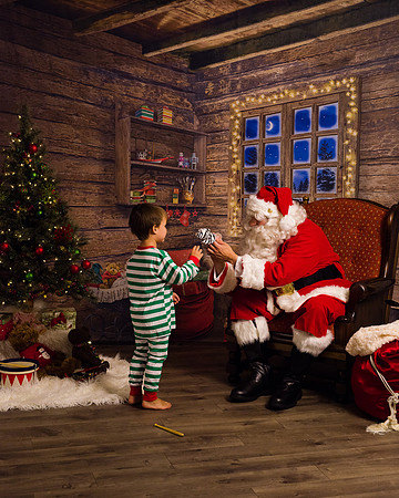 SANTA2016-TAYLOR-118