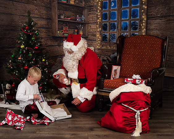 SANTA2016-Linkous-48