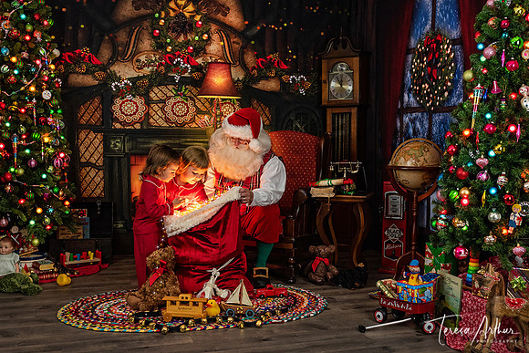 ELLA-ANDREW-SANTA-2021-639-magic