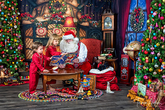ELLA-ANDREW-SANTA-2021-435