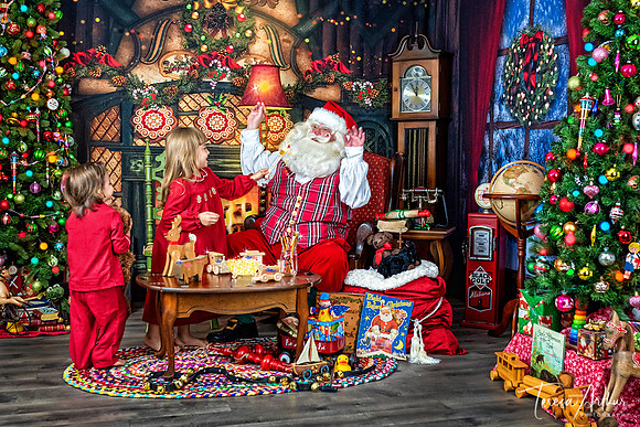 ELLA-ANDREW-SANTA-2021-526