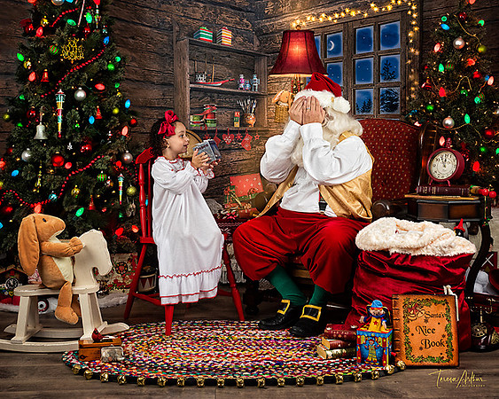 EHewitt-Santa-2019-670