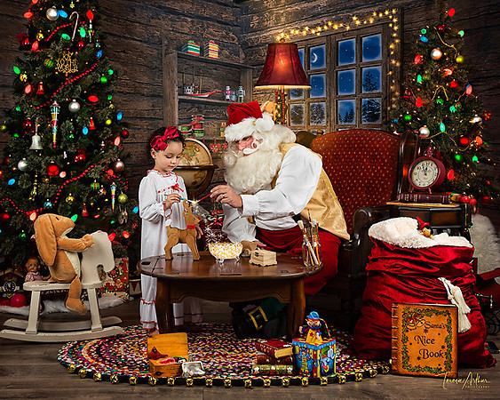 EHewitt-Santa-2019-505