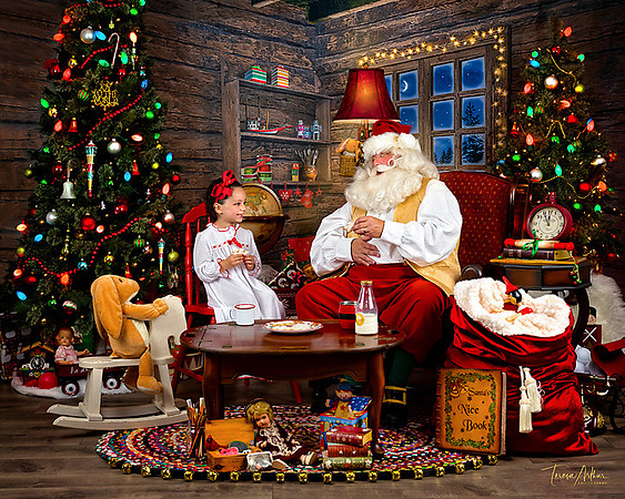 EHewitt-Santa-2019-172-