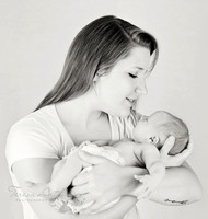 IsabellaC-8-148-BW-8x10-F