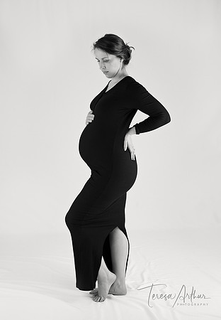 PREGNANCY-MATERNITY PHOTOGRAPHER IN NOTHERN VIRGINIA AREA-TERESA ARTHUR PHOTOGRAPHY