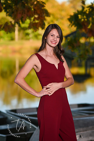 HIGH SCHOOL SENIOR PHOTOGRAPHER-TERESA ARTHUR PHOTOGRAPHY-WARRENTON VA