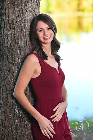 HIGH SCHOOL SENIOR PHOTOS BY TERESA ARTHUR PHOTOGRAPHY SERVES NOVA AND SURROUNDING AREAS