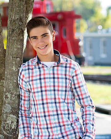 OUTDOOR SENIOR PORTRAITS BY TERESA ARTHUR PHOTOGRAPHY