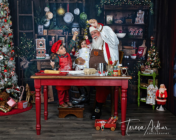 SANTA AND KIDS PHOTO SESSIONS BY TERESA ARTHUR PHOTOGRAPHY IN WARRENTON VA