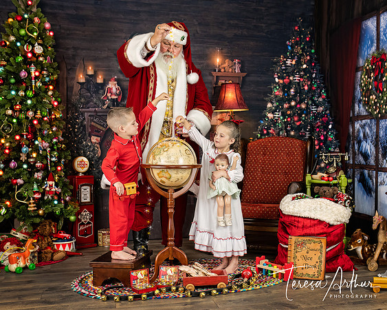 SANTA SESSIONS IN NORTHERN VIRGINIA BY TERESA ARTHUR PHOTOGRAPHY