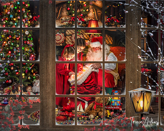 M-A-BRYANT-SANTA-2021-618-Magic-Window