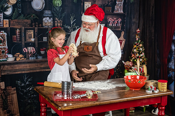 GLEAR-SANTA-2022-122-Edit