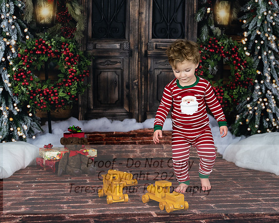 CY-MULLINS-18mos-CHRISTMAS-2022-66