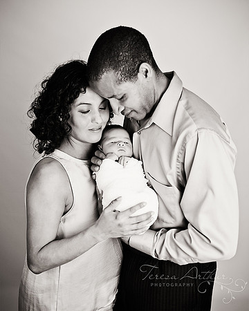 Teresa Arthur Photography-Newborn Family Picture