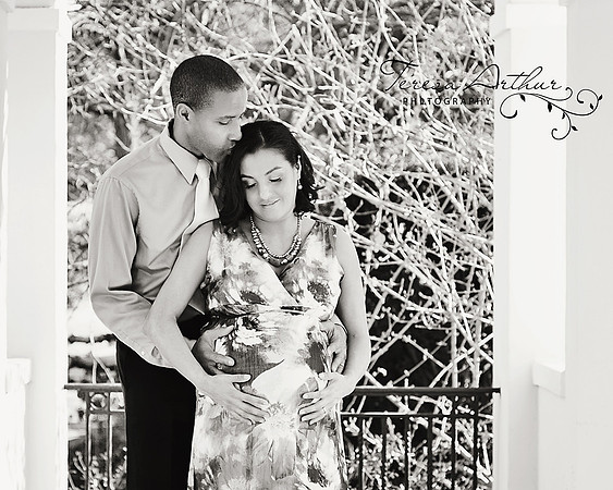 outdoor maternity sessio