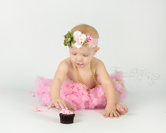 cake smash theme with pink