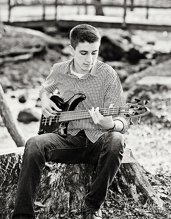 HIGH SCHOOL SENIOR PHOTOS BY TERESA ARTHUR PHOTOGRAPHY-NOVA AREA-WARRENTON VA