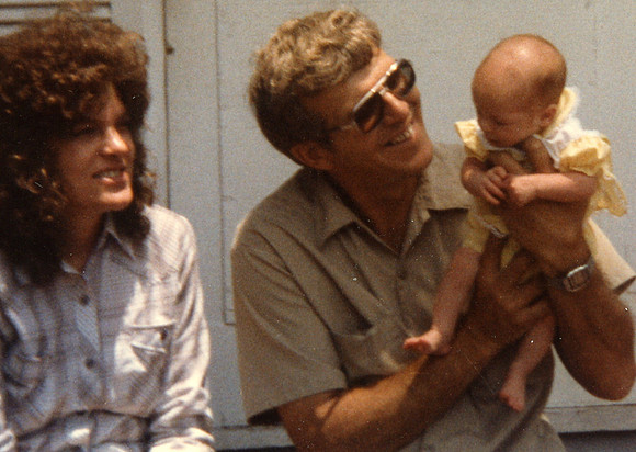 Allison-Mom-Dad-newborn photo
