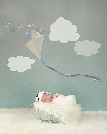 teresa arthur photography - newborn with kite