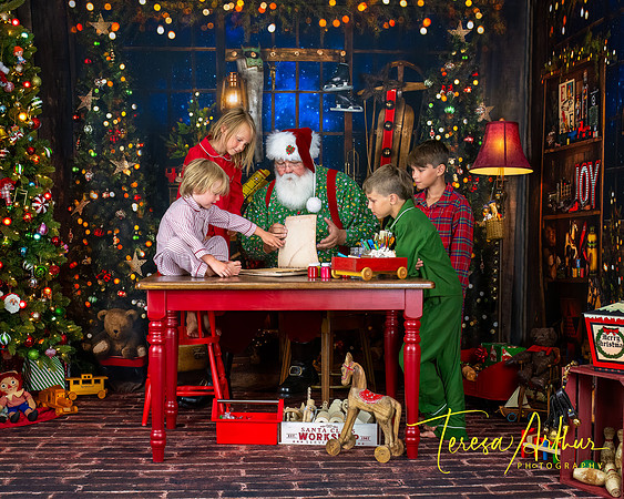 SANTA PICTURES IN WARRENTON VIRGINIA 2023 BY TERESA ARTHUR PHOTOGRAPHY