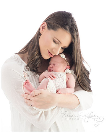 mother and newborn portraits