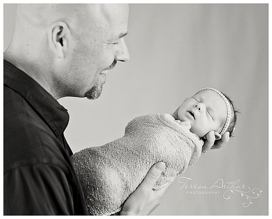 newborn and dad portraits