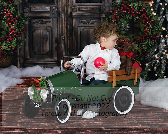 CY-MULLINS-18mos-CHRISTMAS-2022-50