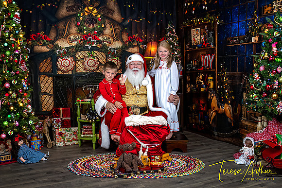 HORDUSKY GRANDKIDS-SANTA-2023-772-Edit