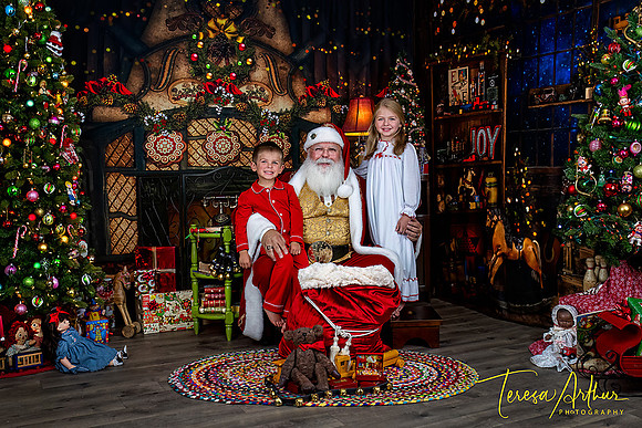 HORDUSKY GRANDKIDS-SANTA-2023-784-Edit