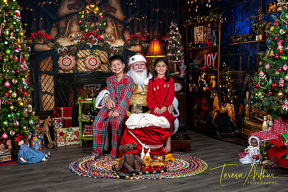 HORDUSKY GRANDKIDS-SANTA-2023-814-Edit