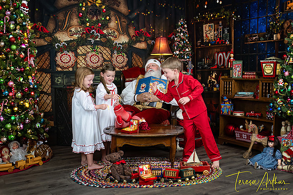 ALDEN-ADELINE-IZZY-SANTA-2023-824-Edit
