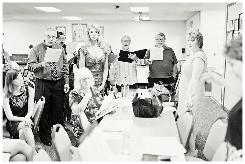 CHOIR PREPARING FOR WEDDING CEREMONY PHOTO BY TERESA ARTHUR PHOTOGRAPHY